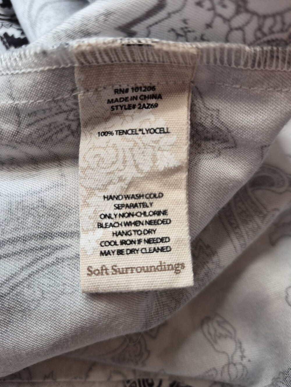NWT Soft Surroundings Black and White Paisley Palazzo Pants, Size 10/12 (Med.) - Picture 13 of 13